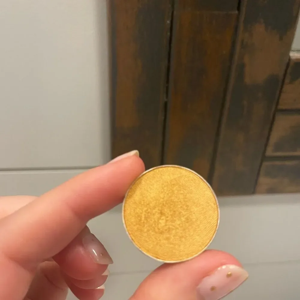 Makeup Geek Eyeshadow Casino Yellow Gold Shimmer Discontinued Used